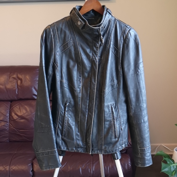 Leather coat - Picture 3 of 6